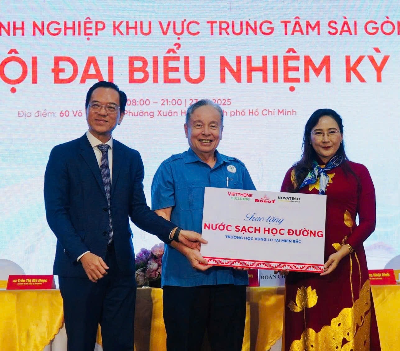 z7148436266845e441be5e5c569d4657